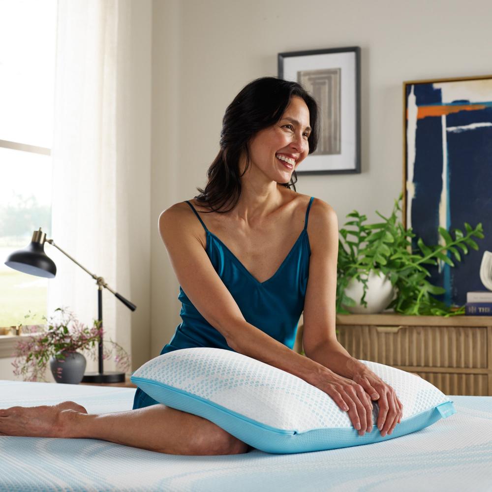Tempurpedic Pillow Tempur-Pedic® TEMPUR-Breeze® ProLo Pillow mattress stores near me